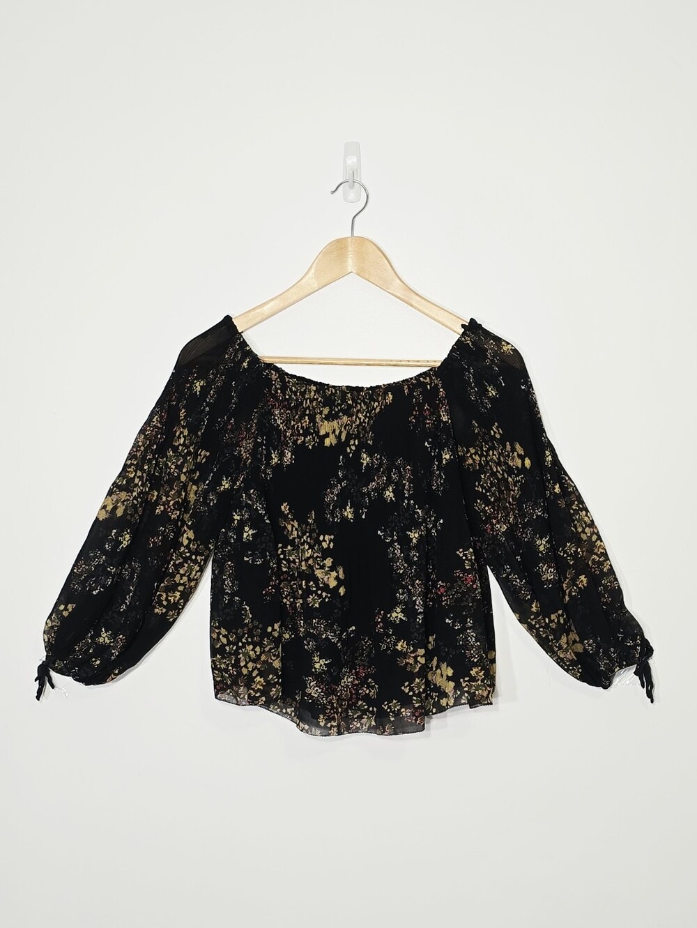 Wilfred Black Mutlicolor Floral Pattern Pleated Sheer Sleeves Flowy Shirt XSmall